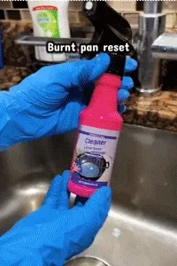 Heavy-duty grill degreaser spray for cleaning barbecue grease
